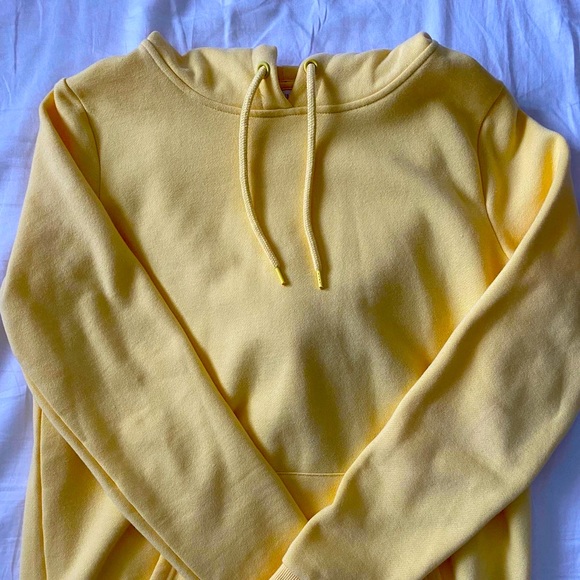 Yellow basic hoodie - Picture 1 of 2